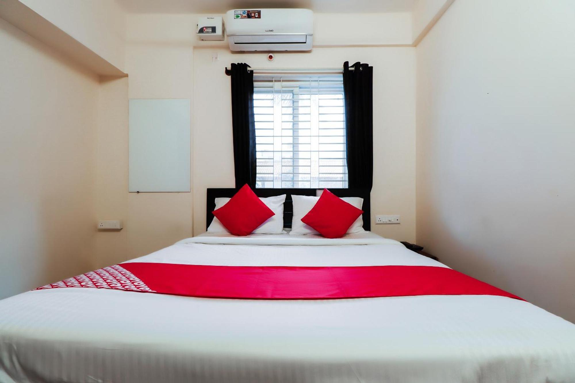Super Gn Collection O Near Rajajinagar Industrial Estate Hotel Bangalore Luaran gambar